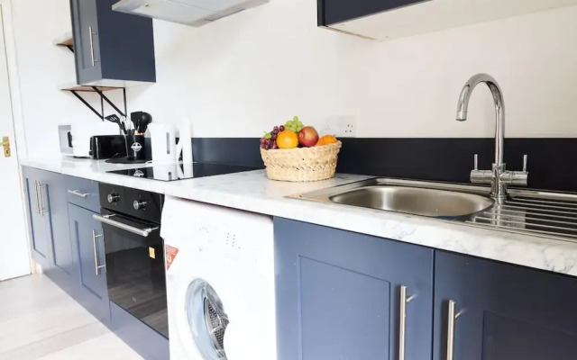 Summer Family Terrace Apartment - Central Location