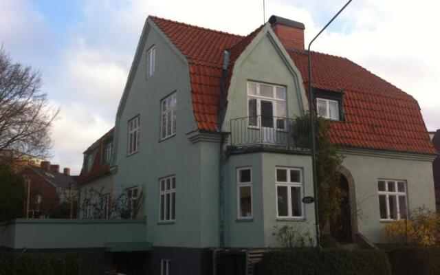 Отель CheckInn Bed & Breakfast Швеция, Лунд - отзывы, цены и фото номеров - забронировать отель CheckInn Bed & Breakfast онлайн вид на фасад