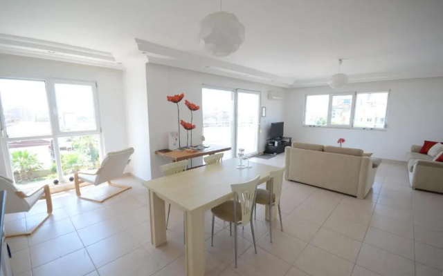 Galaxy 3 Apartment