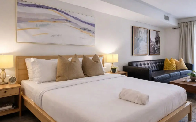 North Suites - Downtown Toronto