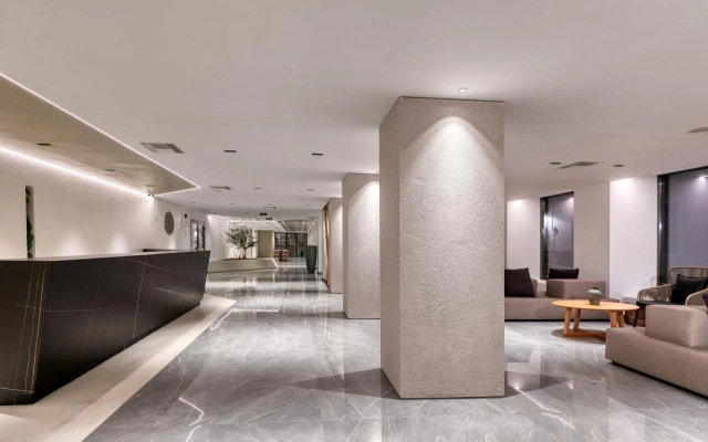 Las Hotel & Spa