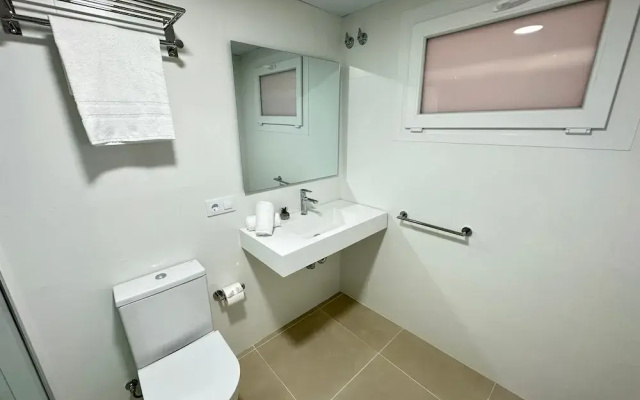 Arago 272 in Roses With 2 Bedrooms and 2 Bathrooms