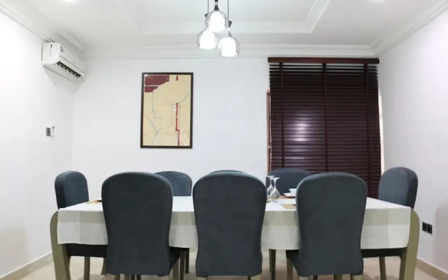 Gidihotel KIRA