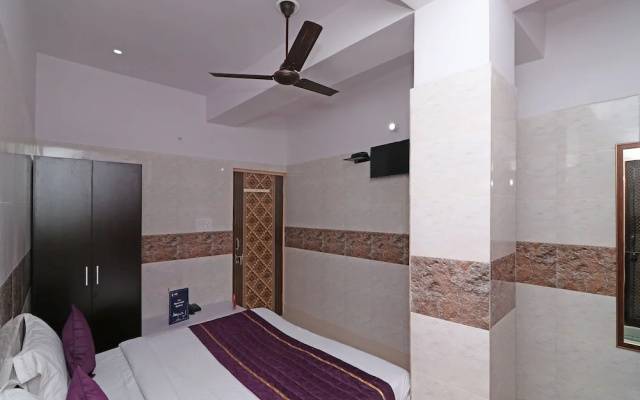 Oyo 12911 New Capital Inn