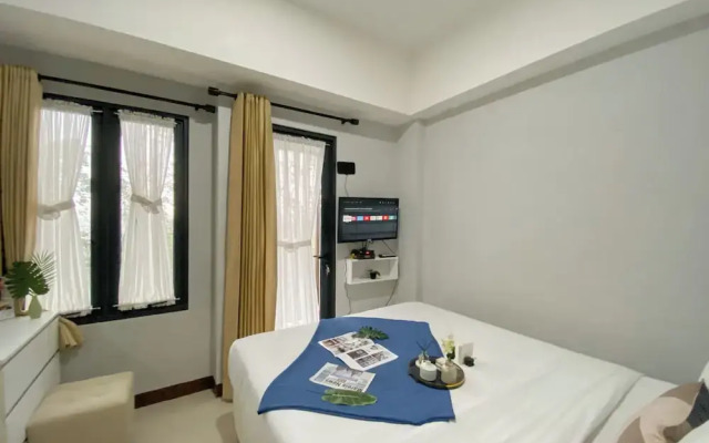 Minimalist And Cozy 1BR at Royal Heights Apartment
