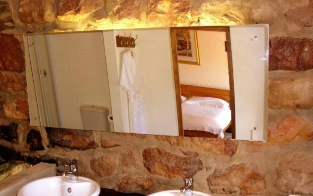 Old Mill Guest House & Restaurant
