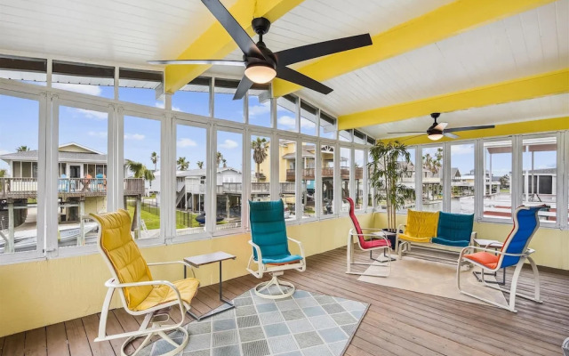 All Day Bay Dream by Ryson Vacation Rentals