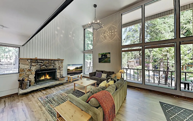 930 Tahoe City - 3 Br Home