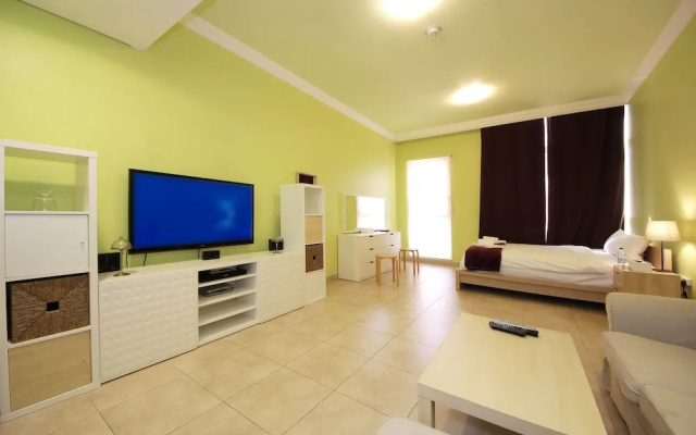Signature Holiday Home - Venetian
