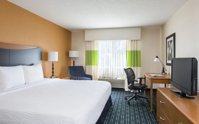 Fairfield Inn & Suites by Marriott® Grand Rapids Airport