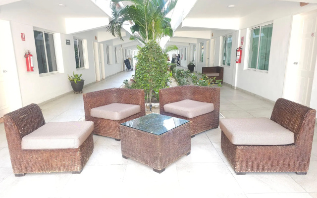 Hotel Casa Blanca