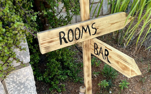 Rustic Hill Private Pool Rooms