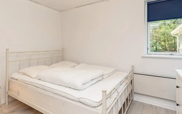 6 Person Holiday Home in Hojslev