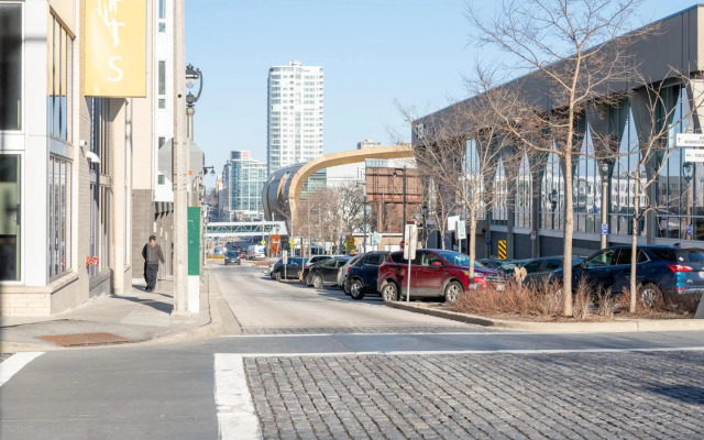 Flexhome Brewery District M5 - FiservGymParking
