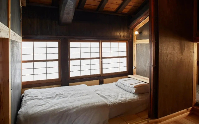 The hostel & Tatami bar UCHIKOBARE