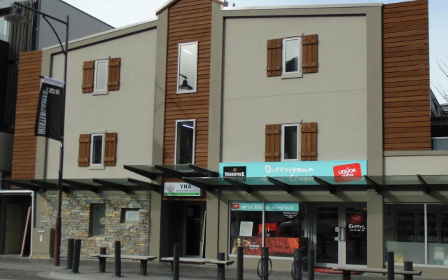 YHA Queenstown Central