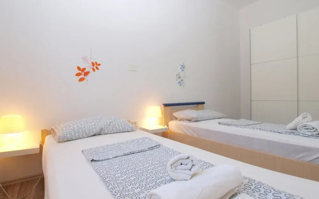 Apartment 1403