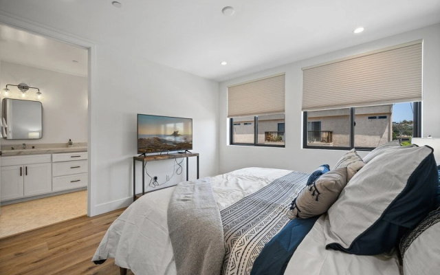 New Construction Luxury Home With Ocean View Rooftop Deck 815 4th by Redawning