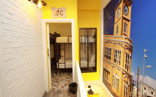 Sino Hostel Kata вид на фасад