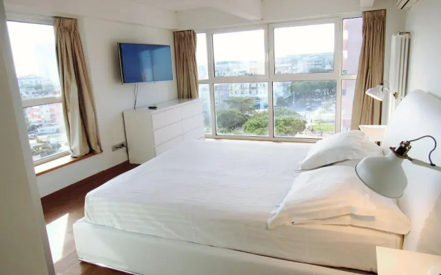 Embassy Aparthotel