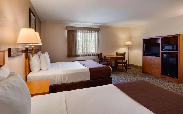Best Western West Hills Inn