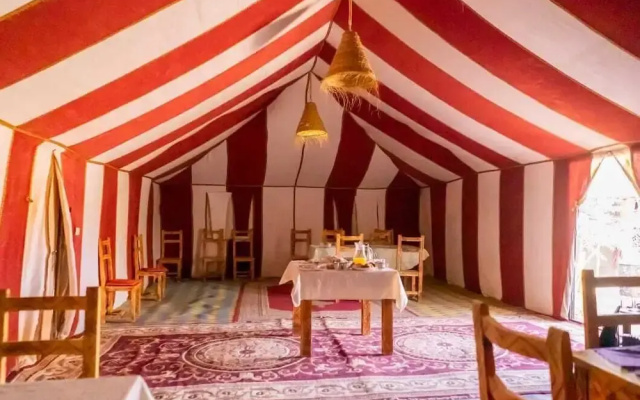 Bivouac les nomades foum zguid