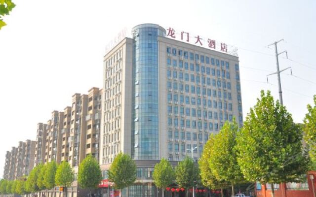 Longmen Hotel вид на фасад