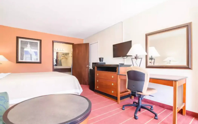 Rodeway Inn Hotel Greensboro