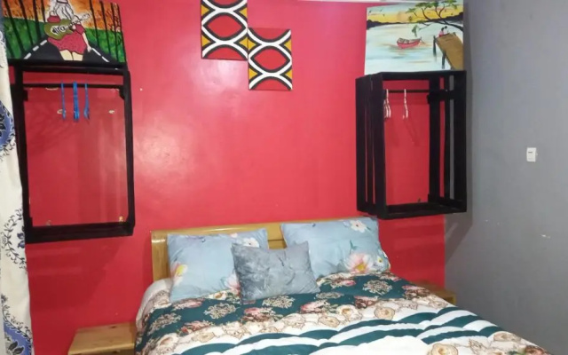 Tommy's Budget Rooms