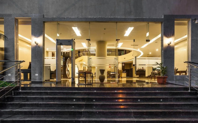 Acacia Premier Hotel