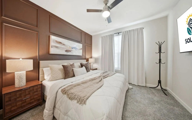 Modern 2BR w Pool Pet-friendly Unit 21