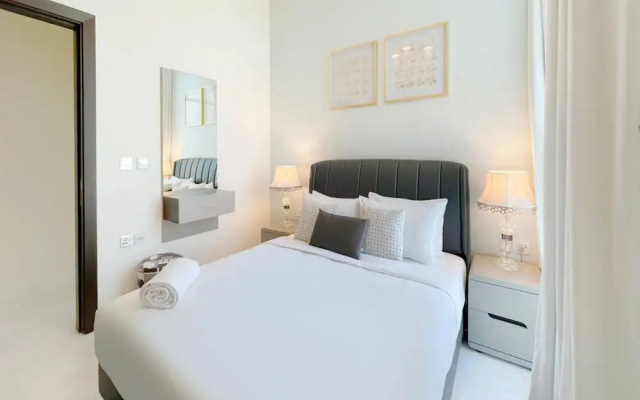 Chic 3BR Apt Near Dubai Mall