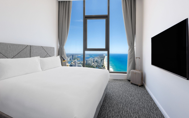 Meriton Suites Surfers Paradise