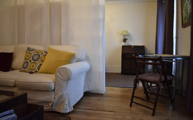 1 Bedroom Apartment In 16Th Arrondissement