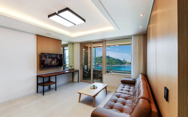 Yeosu View Foret Pension