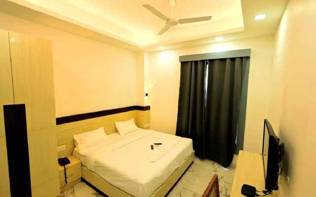 Hotel Prago by Green Deer Varanasi