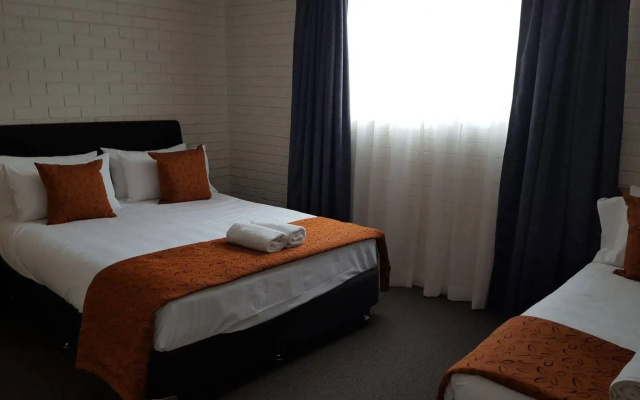 Gold Panner Motor Inn