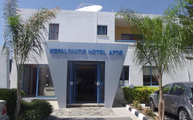 Отель Kefalonitis Hotel Apartments Кипр, Пафос - отзывы, цены и фото номеров - забронировать отель Kefalonitis Hotel Apartments онлайн вид на фасад
