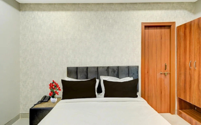 Super Deluxe Roommiyapur Metro Station