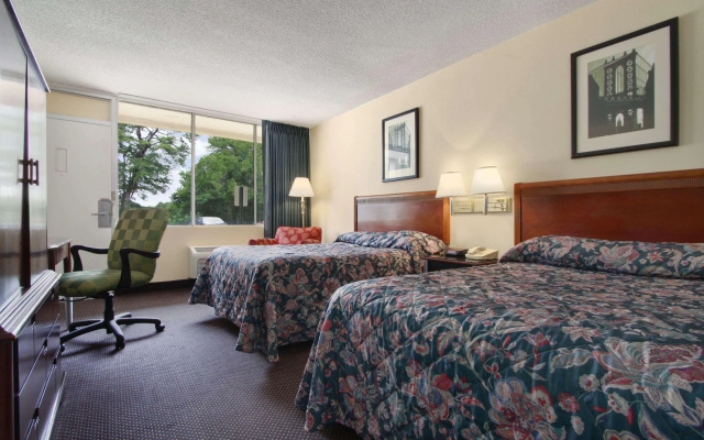 Super 8 By Wyndham Dover