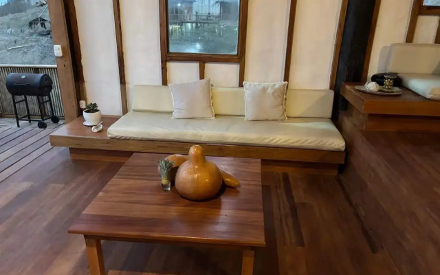 w Beachside 8BR Villa in Punta Veleros