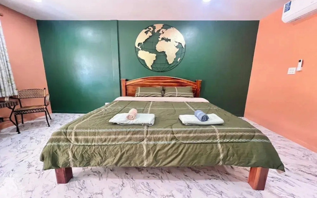 Koon Hom Apartment