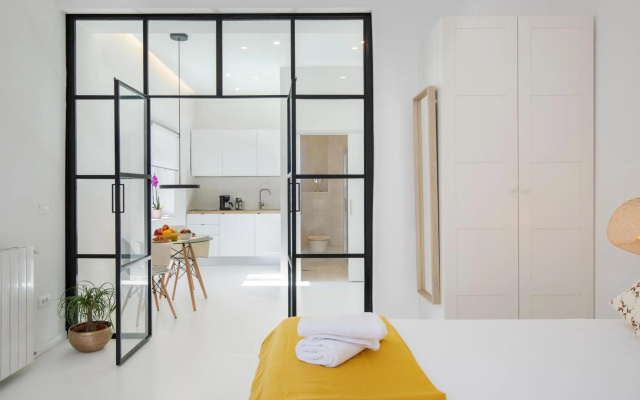 Twins Idola Apartments