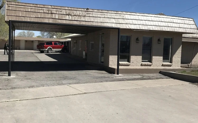 Deltan Inn Motel