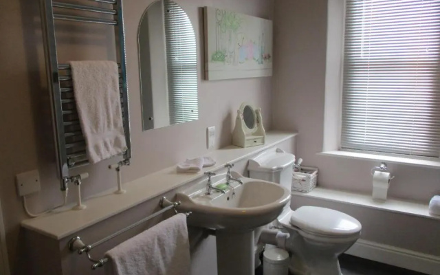 Brookshill House B & B