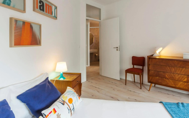 Spacious and Bright City Ap II