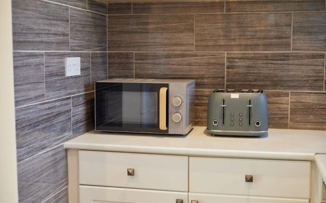 Host Stay Highwood Avenue