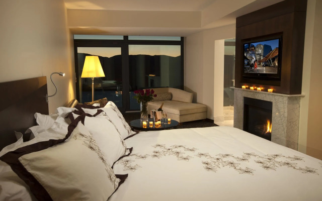 Sparkling Hill Resort