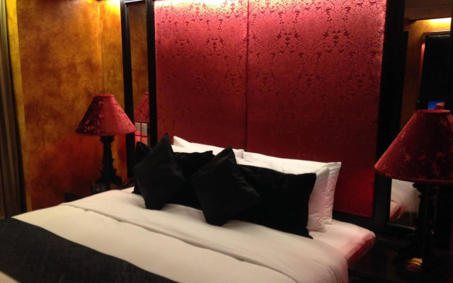 Fields Plaza Hotel