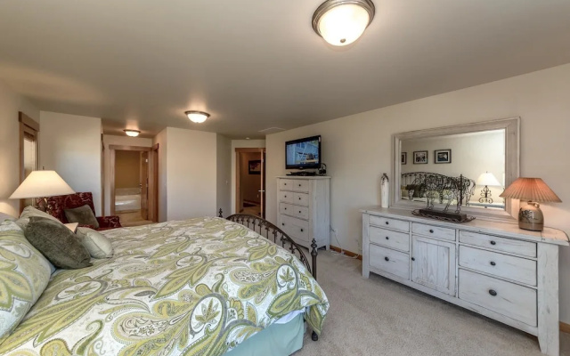 Tiger Lilly Lodge